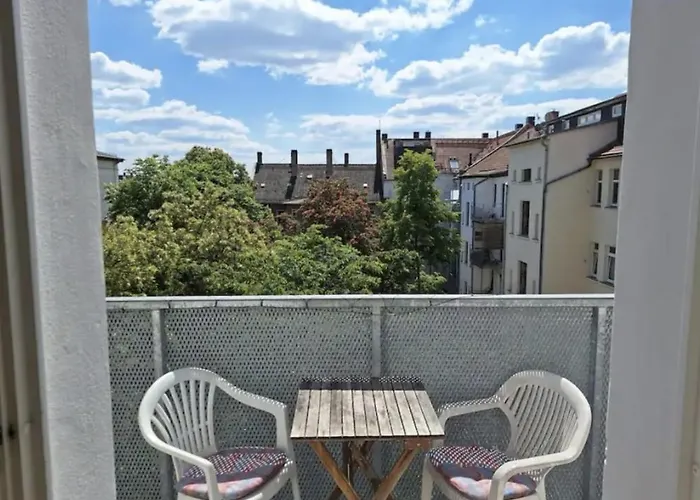 Ruhiges Mit Altbau-charme * Leipzig